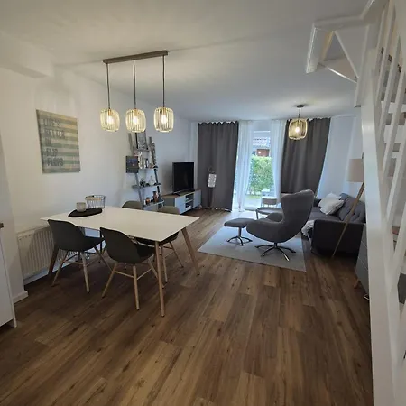 Haus Suedstrand - Nur Wenige Meter Vom * Kellenhusen